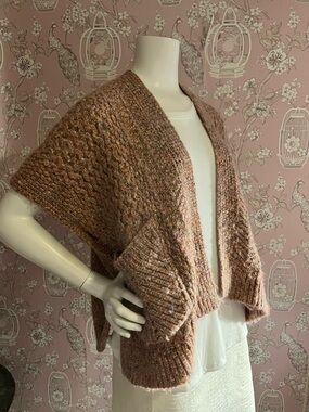 Universal Thread Open-Front Knit Shrug in Rust/ Apricot Blend